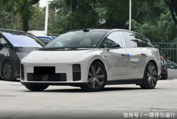 证配所 这台理想可以考虑一下，理想i6实力出众，当家用车再合适不过